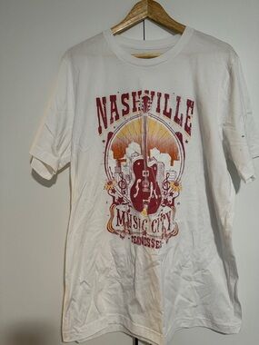 Mangosteen White Cotton Tee - Nashville Music City, Tennessee